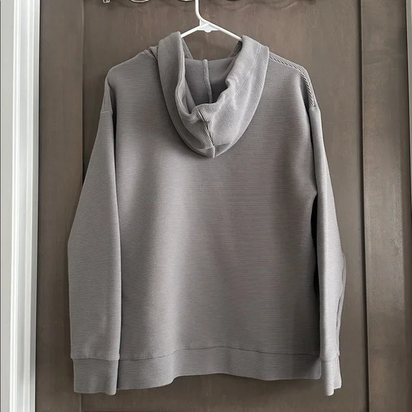 Peloton Gray Ribbed Pullover Hoodie Side Zip Split Hem Size M - Picture 4 of 13
